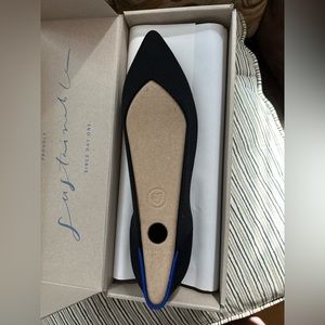 Rothy’s The Point - Black Solid - Size 8